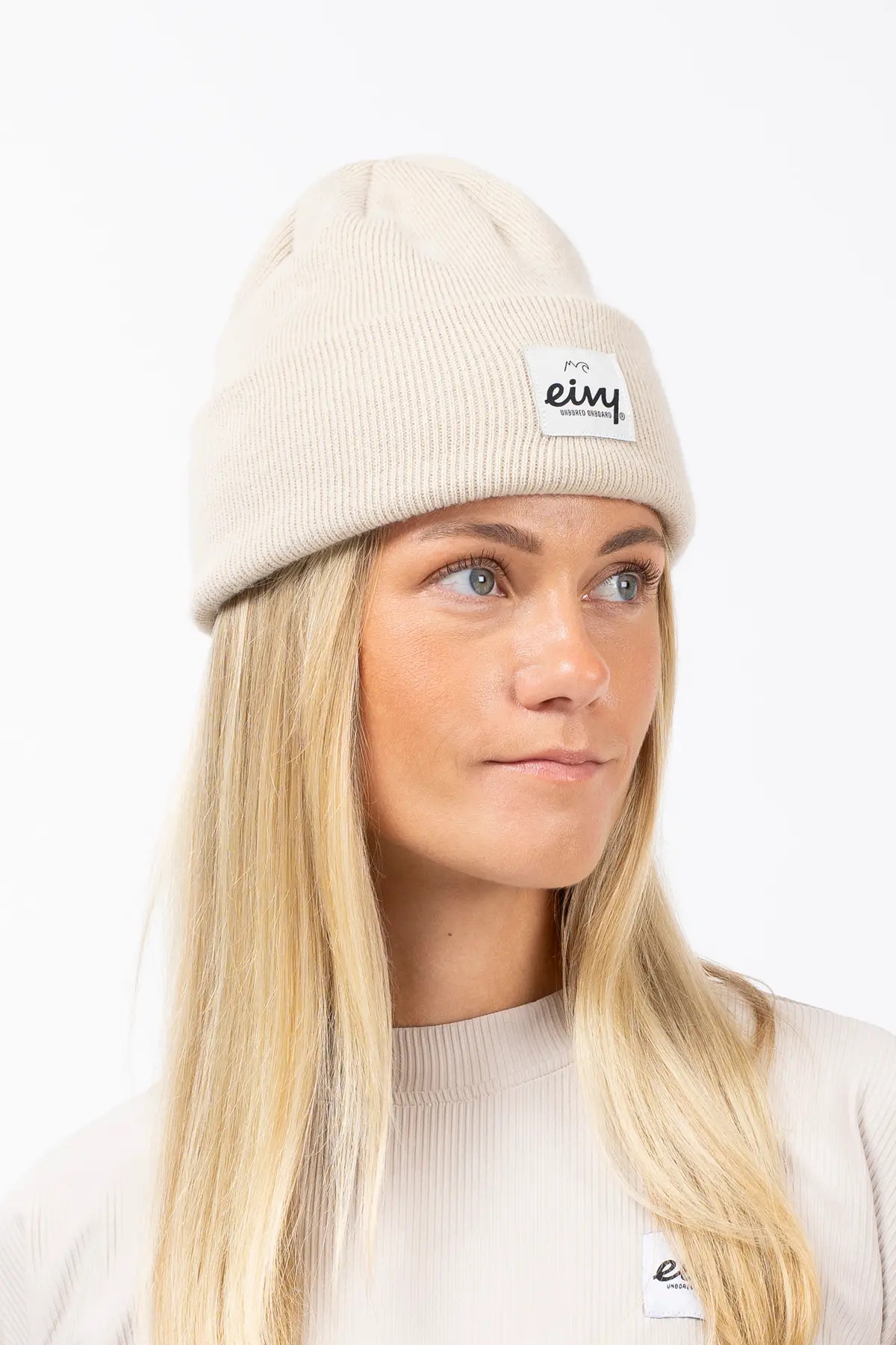 Beanie off white 2025