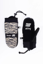 The Spring Mitt Transform x Eivy - Zebra