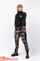 Cargo Sherpa Pants - Curve Camo