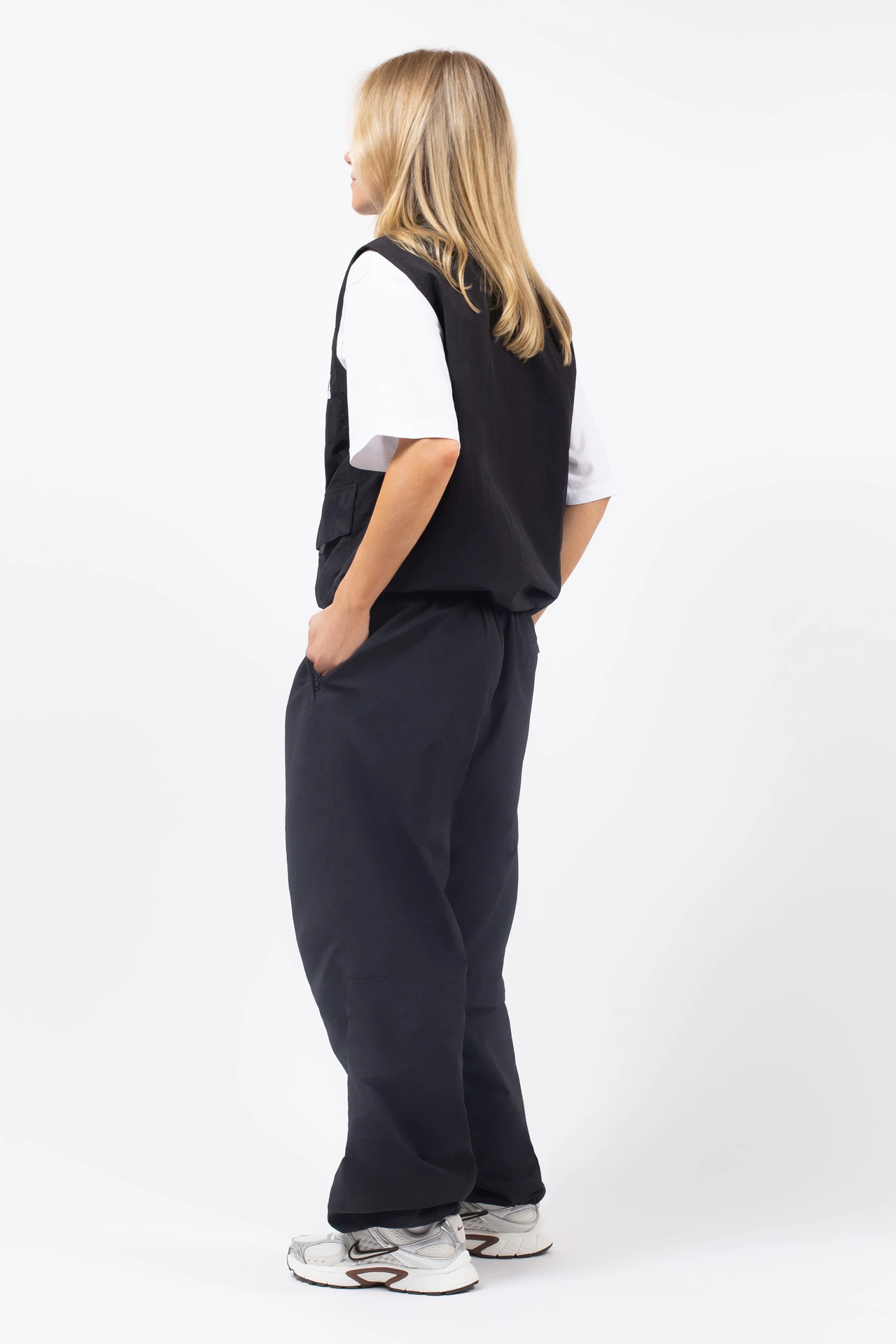 Windbreaker Utility Vest - Black