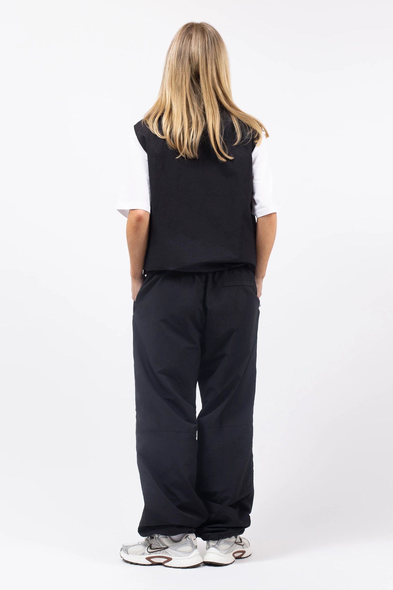 Windbreaker Utility Vest - Black