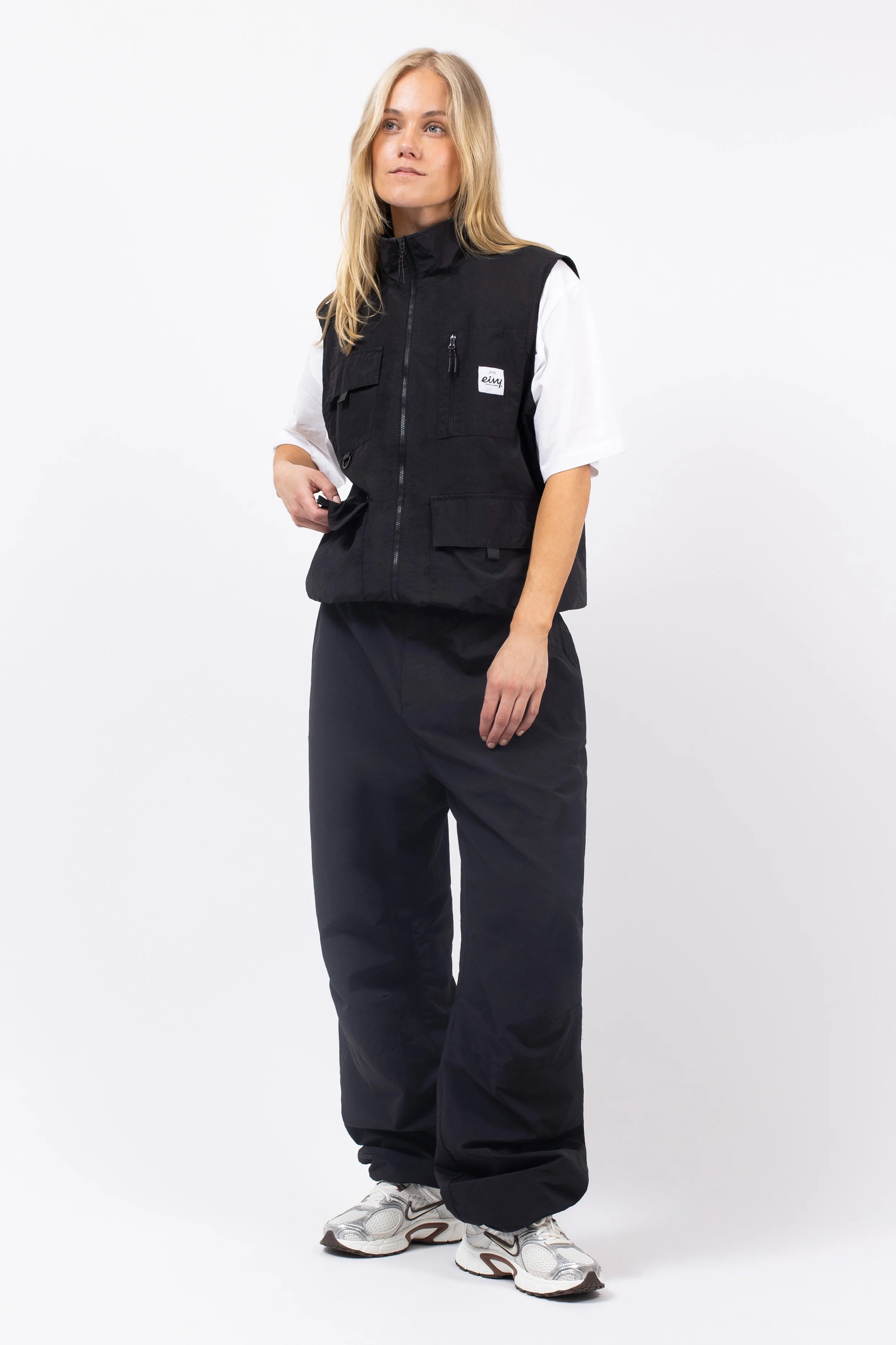 Oversized Outdoor Pants - Black Oversized Outdoor Pants - Black