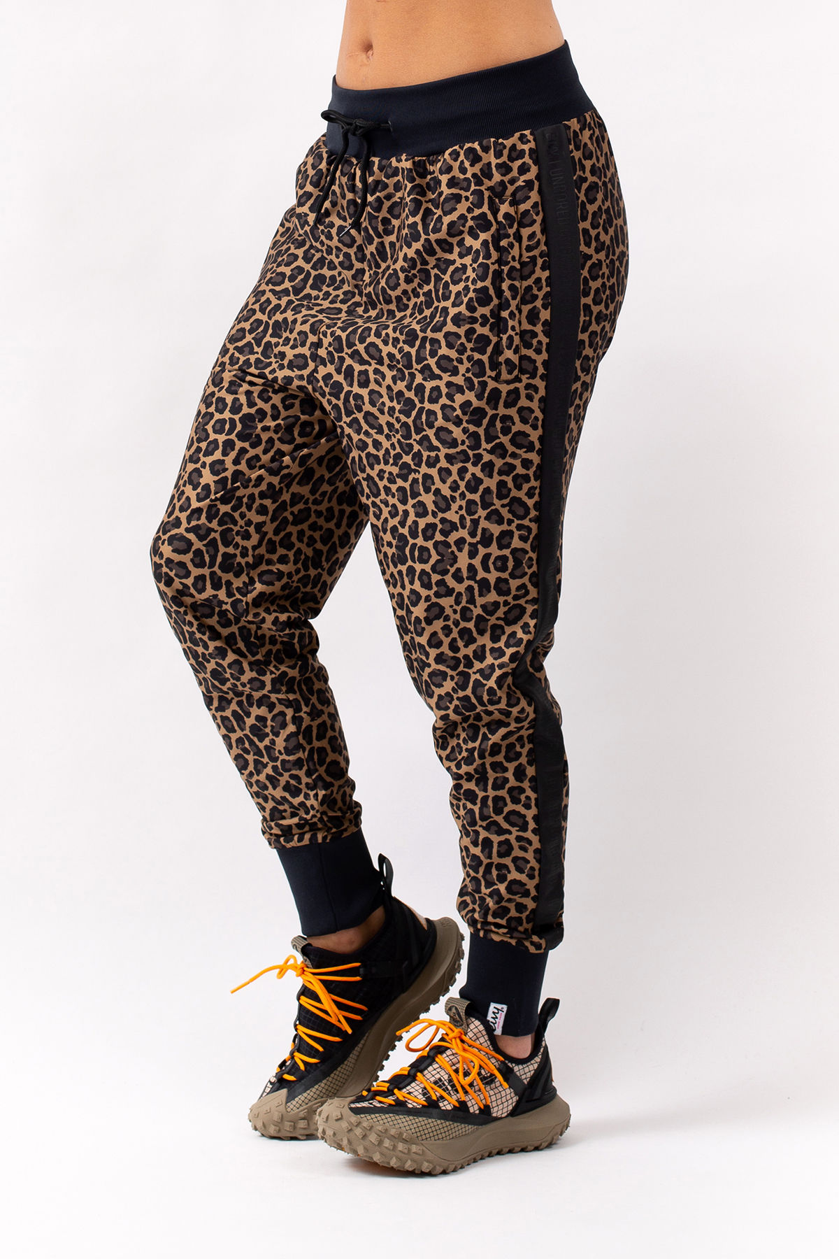 LEOPARD LONG ATHLETIC PANTS