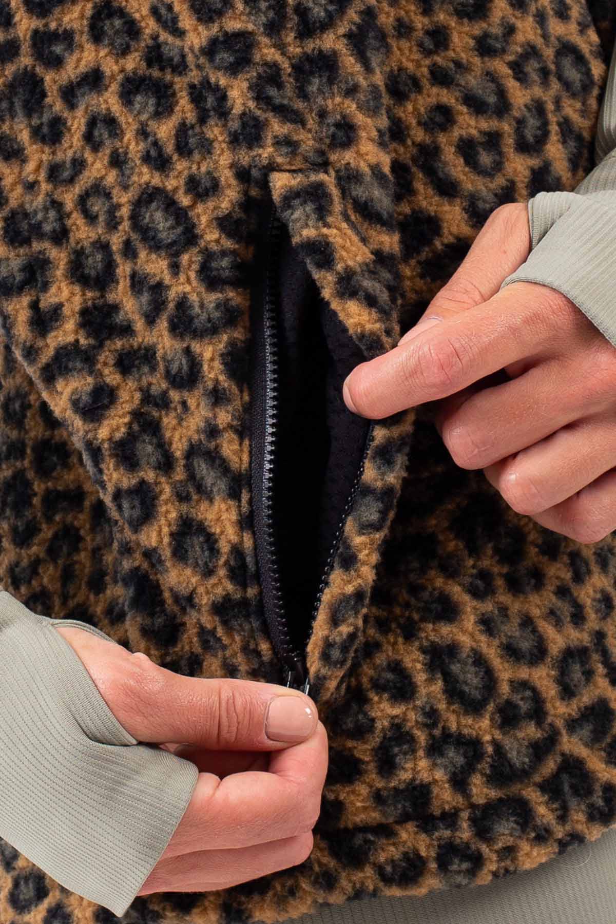 Fleece | Lumberjackie Sherpa Vest - Leopard