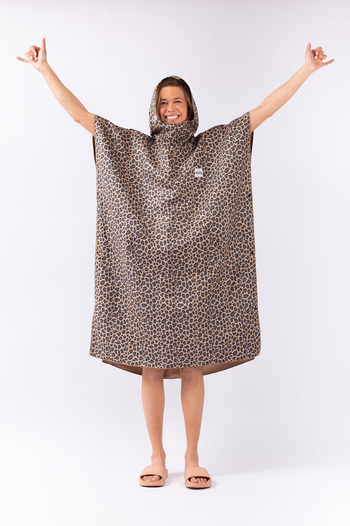 Packable Changing Robe - Leopard | One Size