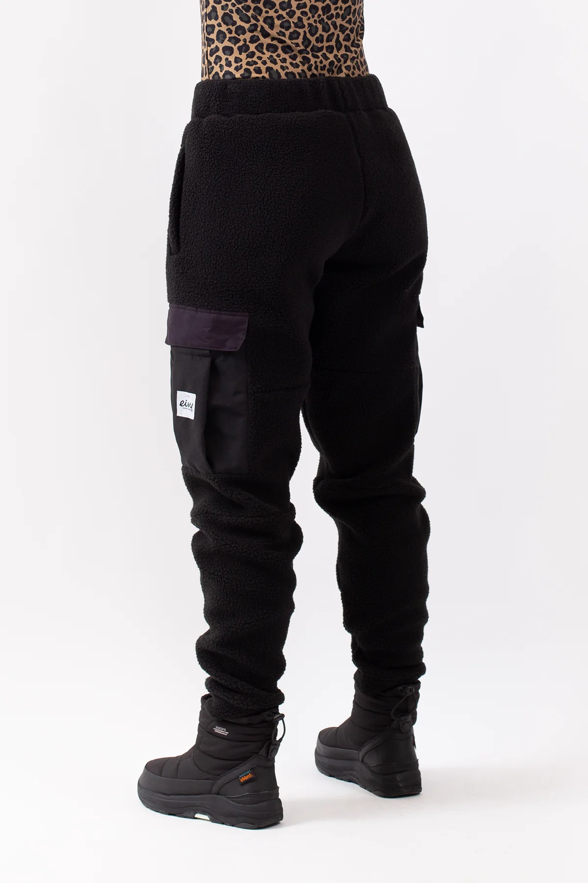 Cargo Sherpa Pants - Black | XS