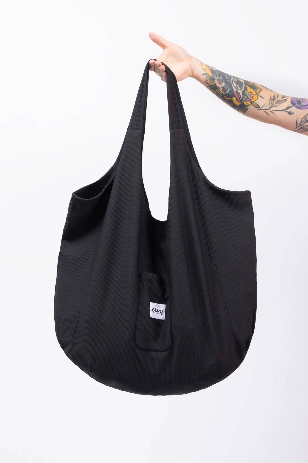 Black carryall bag 2025