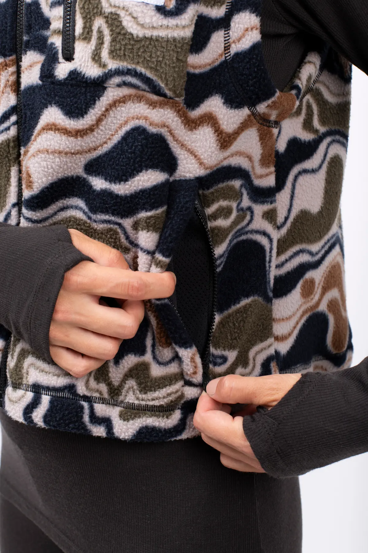 Lumberjackie Sherpa Vest - Curve Camo